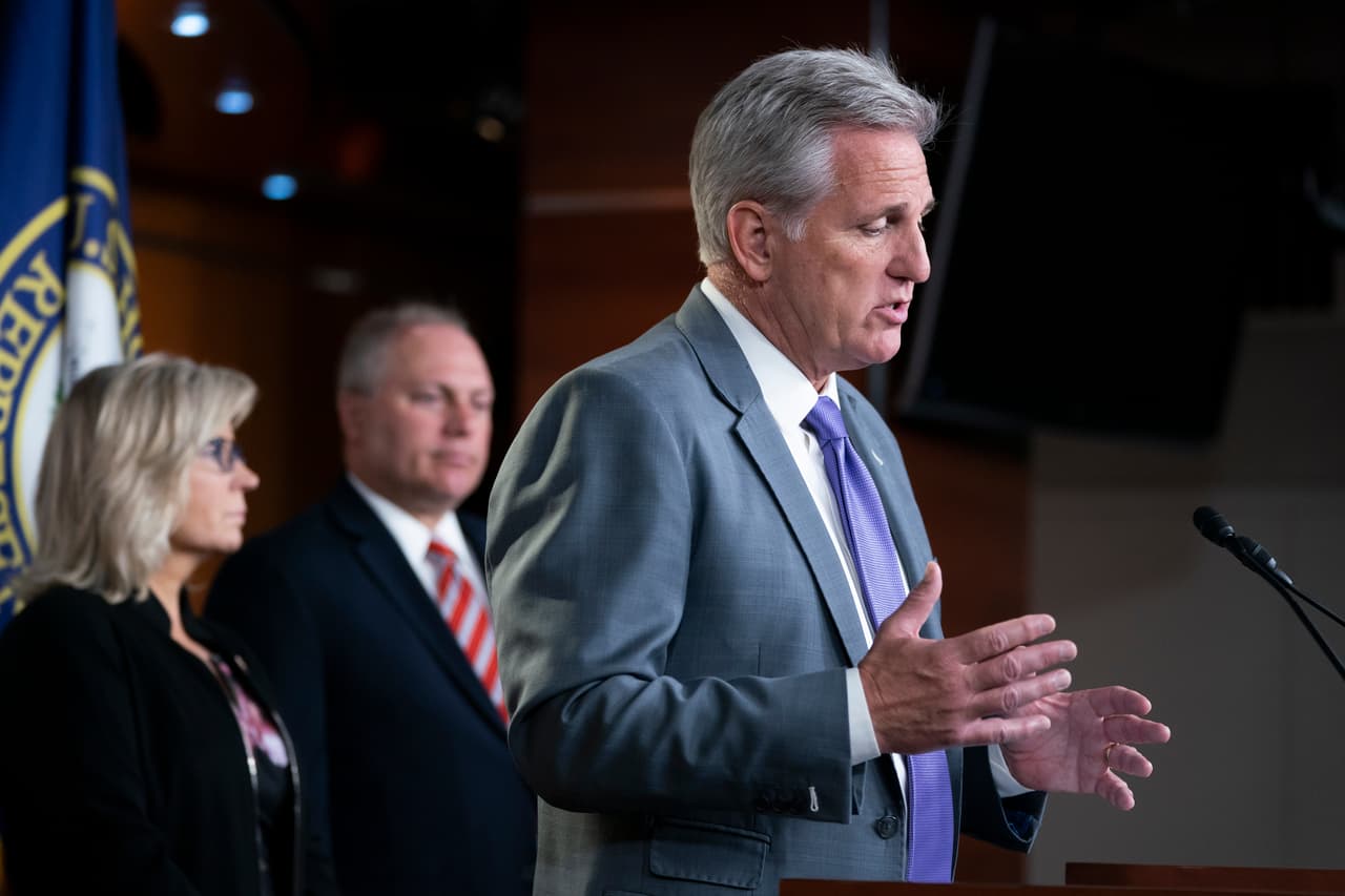 Los republicanos rompen el silencio y hacen malabares para justificar los mensajes racistas de Trump