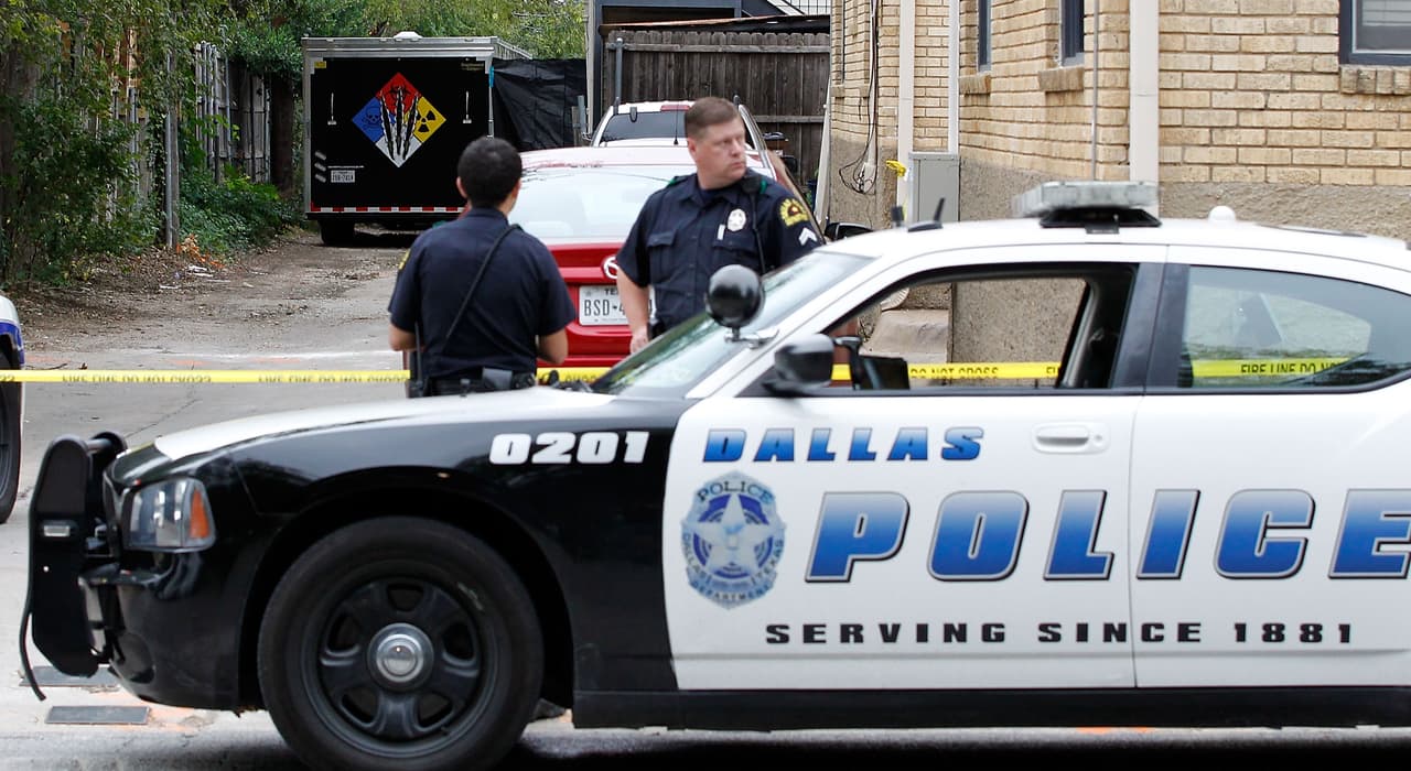 Arrestan a una niña de 13 años por amenaza de tiroteo en Dallas