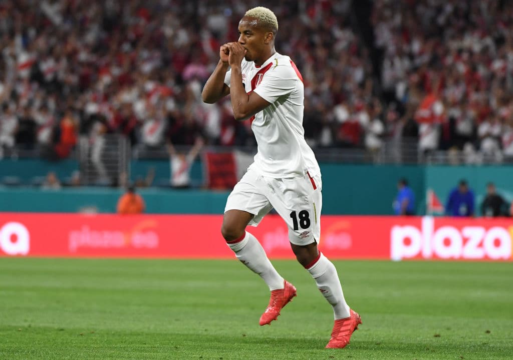 Delanteros: André Carrillo (Watford, Inglaterra)