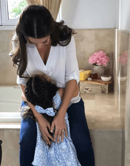 Estos abrazos de Giulietta llenan de alegría a su mamá.