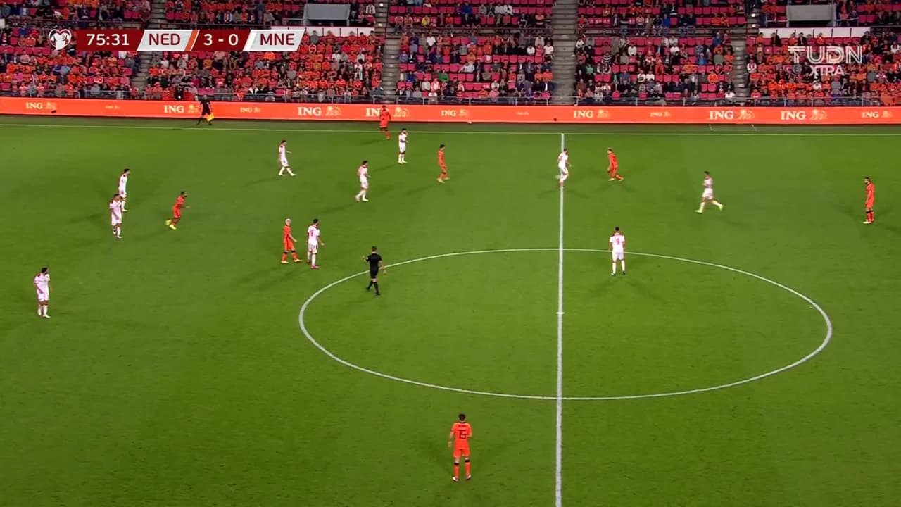 ¡Golazo de Holanda! Gakpo hizo el 4-0 con un gol de bandera