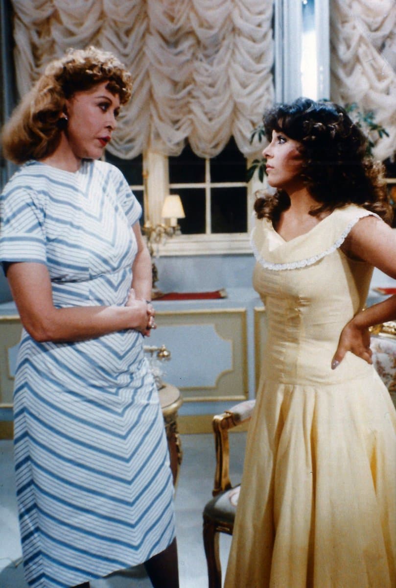 En 'El derecho de nacer' (1981) se convirtió en Clemencia, la mamá de María Elena del Junco (Verónica Castro). Durante esa época tuvo muchos proyectos, la vimos también en las telenovelas 'Tú eres mi destino (1984), 'Te amo' (1984) y 'Abandonada' (1985).