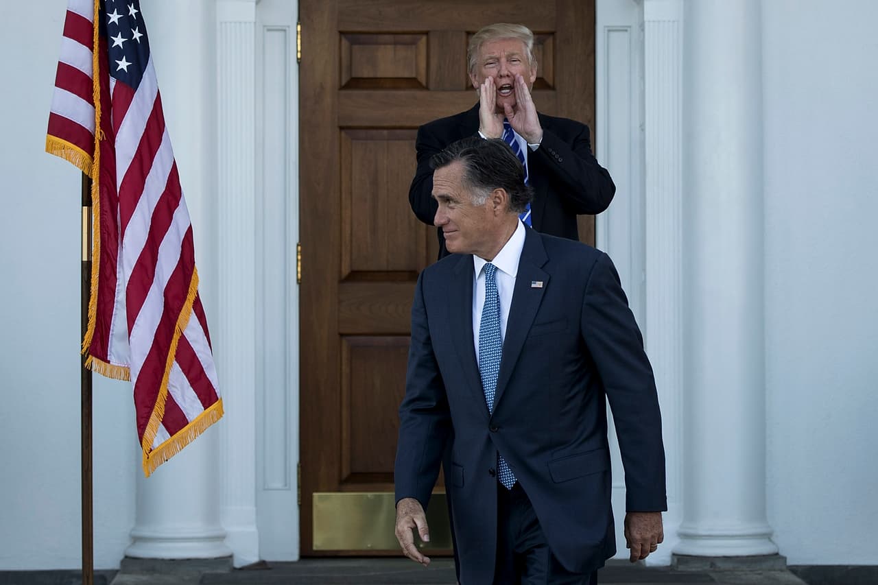 “Nos fue genial”, dijo Donald Trump a la prensa después de reunirse con el republicano Mitt Romney el sábado. El entorno de Trump asegura que Romney está siendo considerado para secretario de Estado, pese a haber sido uno de sus críticos más duros durante la campaña.