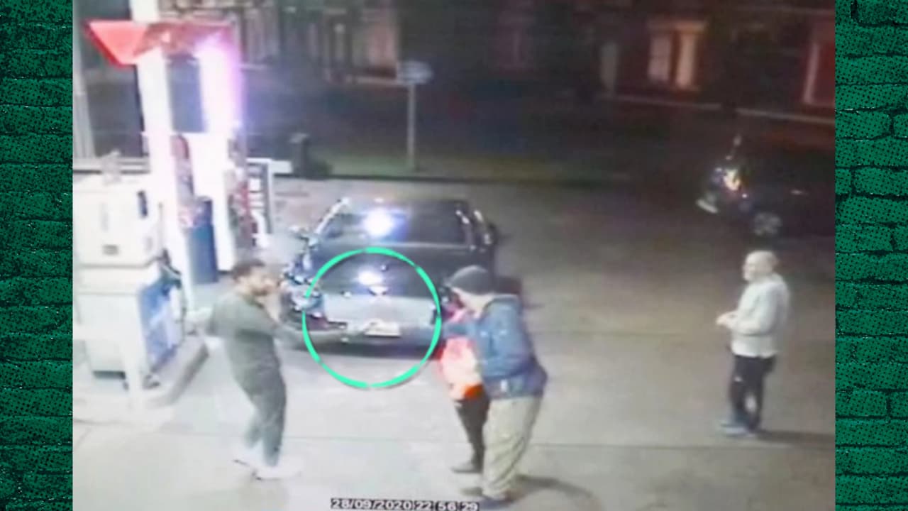 Captan a Salah en auxilio de un vagabundo cerca de Anfield