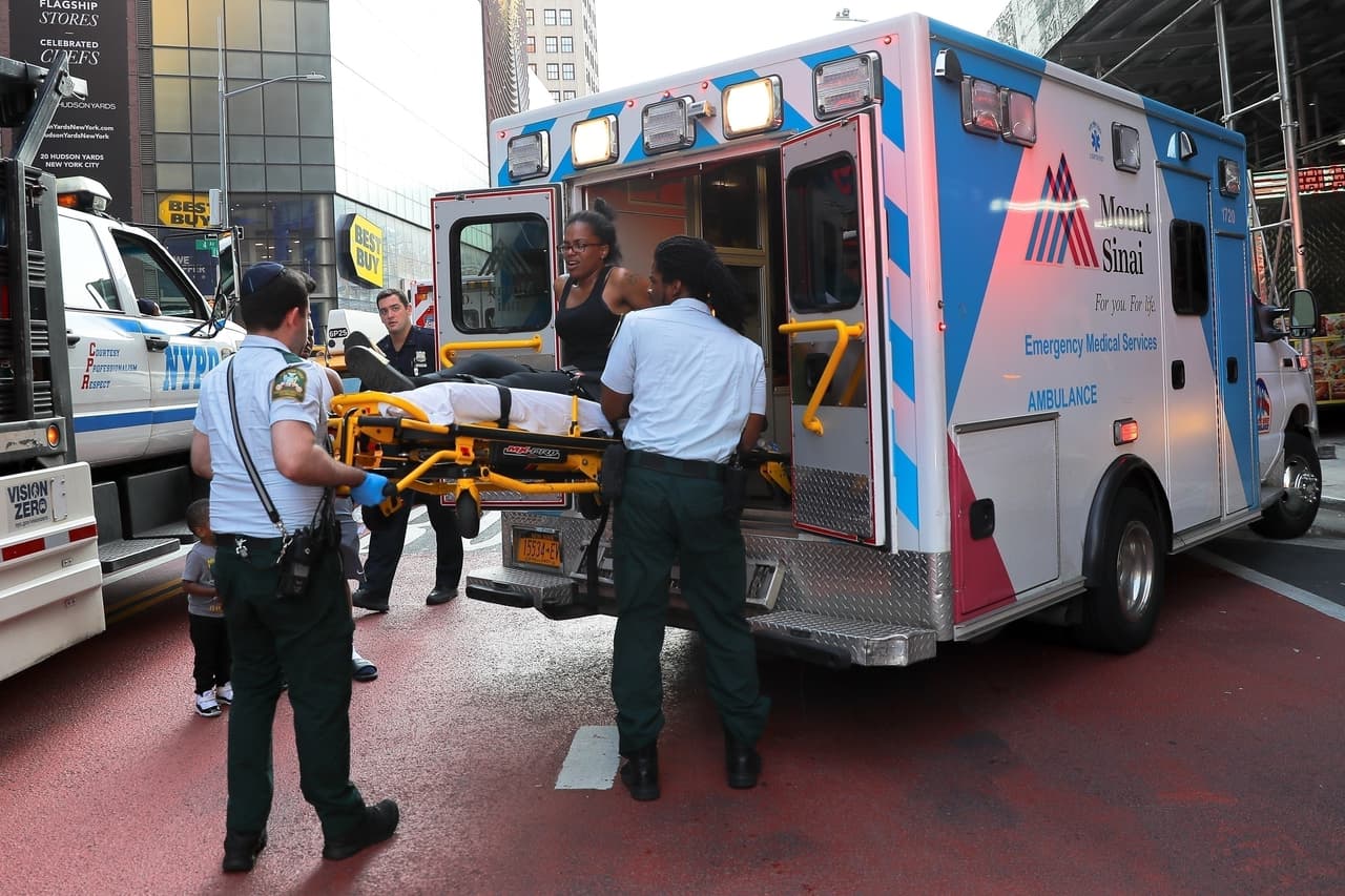 De acuerdo con los relatos de testigos, recogidos en los reportes periodísticos, al momento del accidente la mujer gritó: 
<b>"¡Se detuvo en mi pie!".</b>