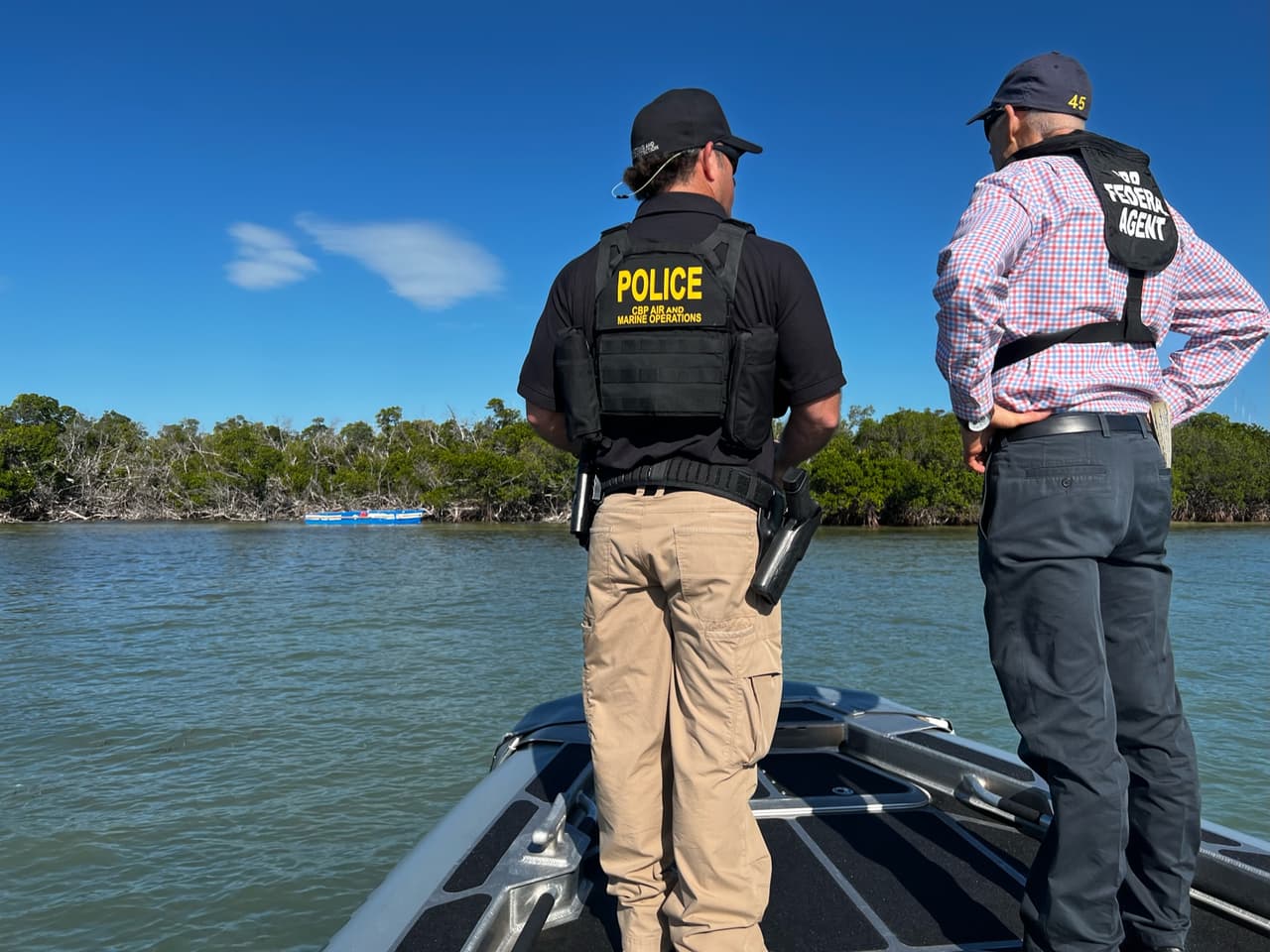 “Lo que vi me pone furioso”: senador Rick Scott sobre inmigración ilegal en el sur de Florida
