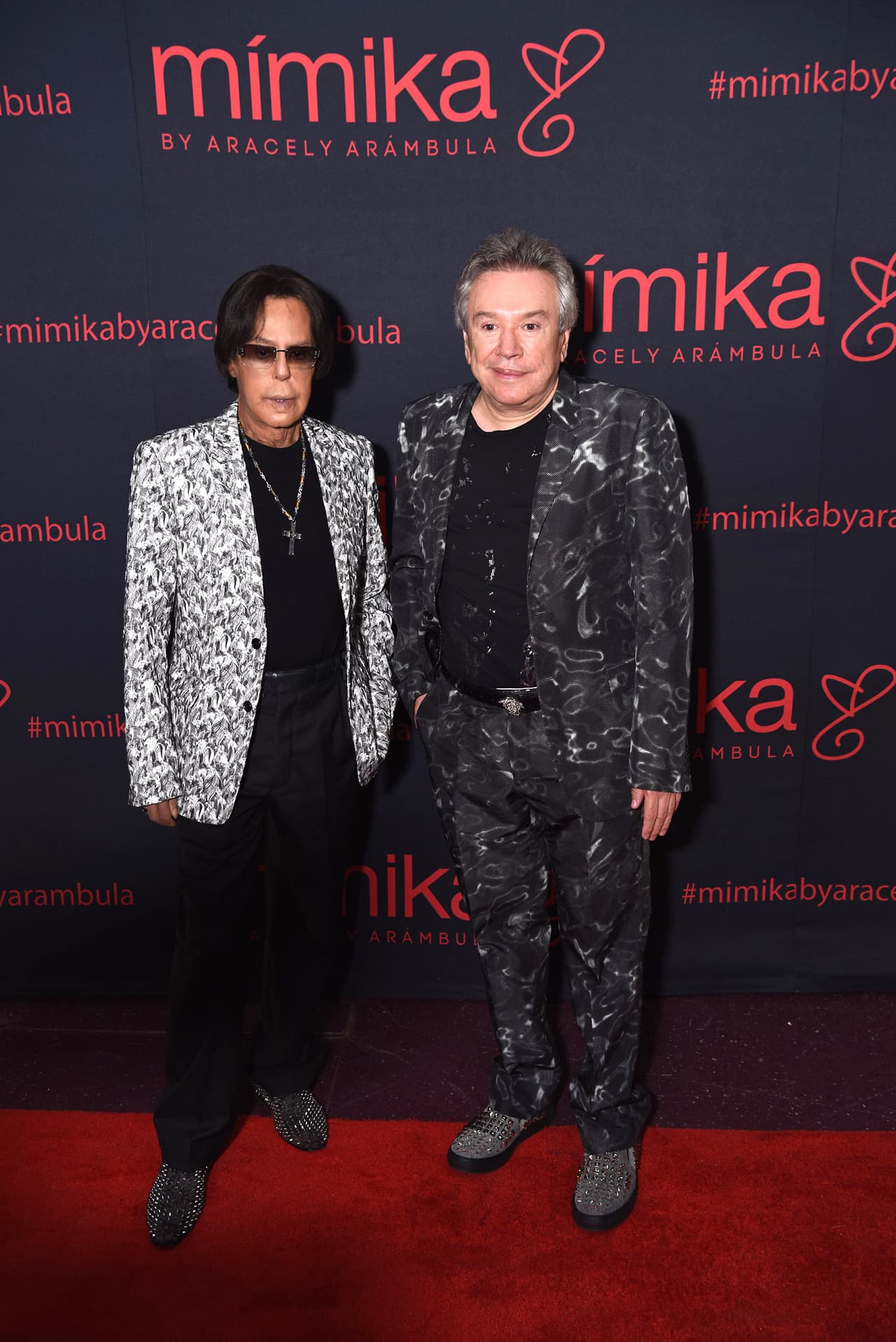 De acuerdo con un reporte de 
<b><a href="https://www.youtube.com/watch?v=SdzM8zfojjM" target="_blank">'Ventaneando'</a></b> de aquellas fechas, todo comenzó con un problema de circulación en una pierna, pero estando internado tuvo complicaciones en pulmón, riñones y corazón.
<br>