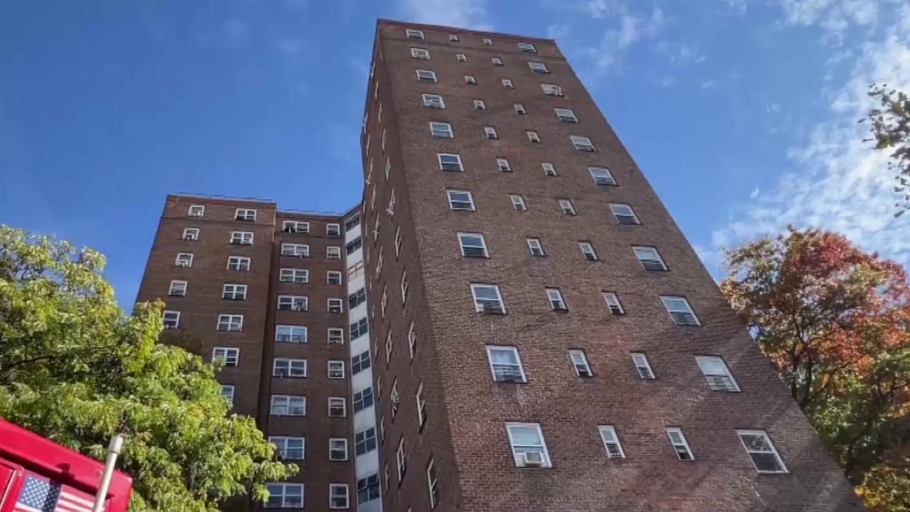 Niño de 11 años muere tras incendio en El Bronx: sus hermanos, padre y madrastra luchan por sus vidas