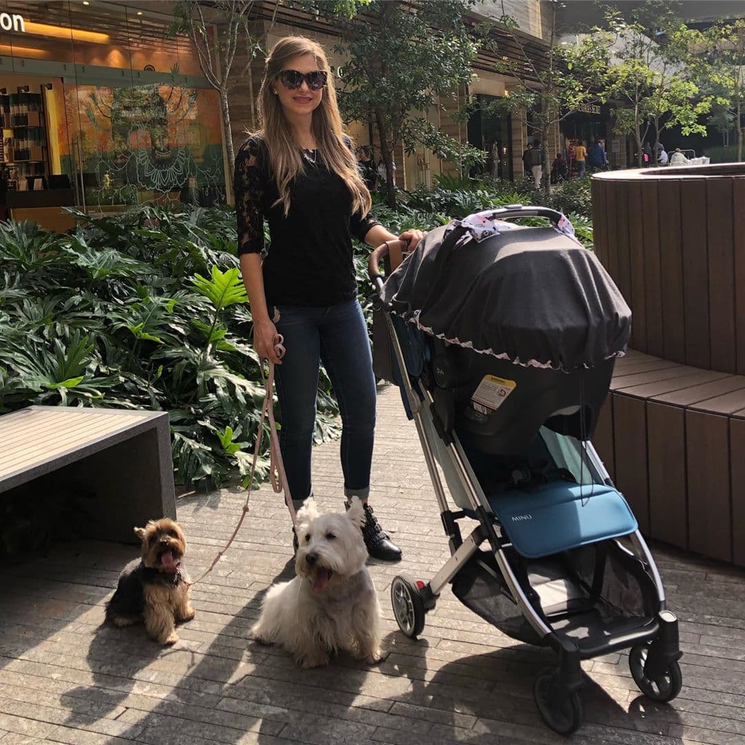 En una entrevista para TVyNovelas, la esposa de Rodrigo Luque dijo que la lactancia había sido 
<a href="https://www.univision.com/famosos/este-es-el-problema-al-que-se-enfrento-ingrid-martz-tras-el-nacimiento-de-su-bebe-fotos">el principal dolor de cabeza</a> en su primer mes como madre.