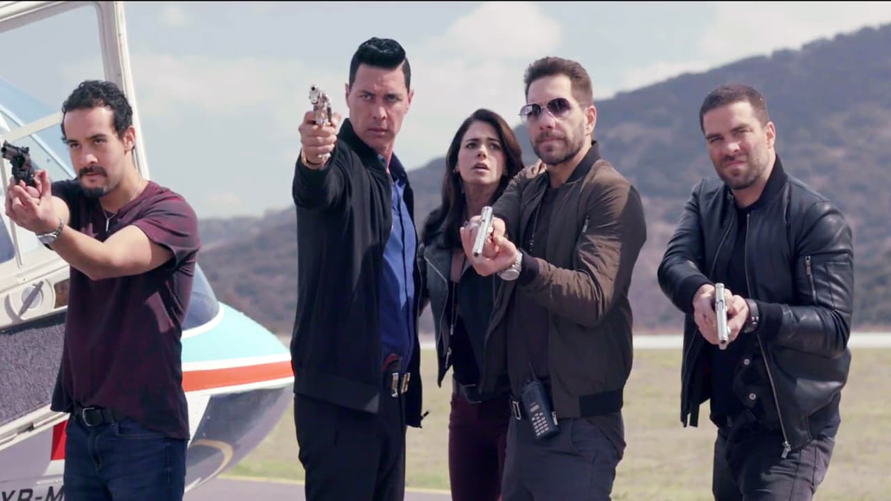 En un inicio, Yolanda se entregó al amor de John y a pesar de estar del lado contrario de la ley, ella se quedó.