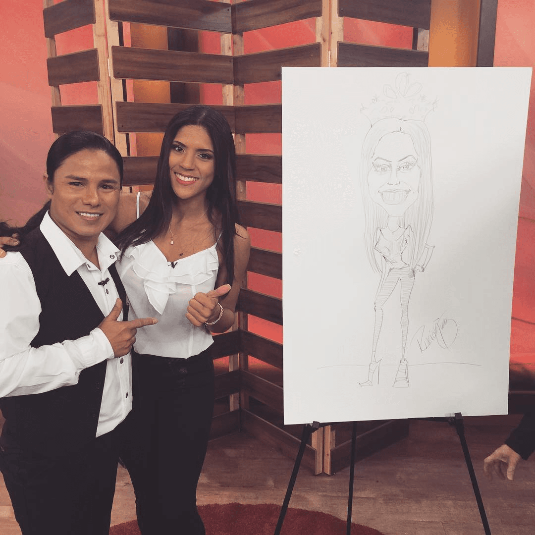 "Hoy nos acompaña @rixiocaricatura en casa y nos va a pintar a todos aquí en casa", contó Francisca.