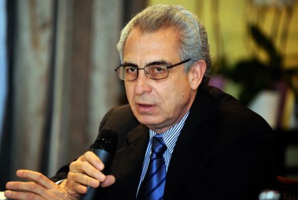 El ex presidente de México, Ernesto Zedillo (1994-2000), conocido por ser pieza clave en la transición democrática de su país, respondió el 13 de noviembre a la demanda judicial en su contra por la matanza de Acteal ocurrida en 1997. El Departamento de Estado ya le concedió inmunidad y el Poder Judicial estadounidense no puede controvertir esa decisión, dice el ex mandatario. Ver toda la información