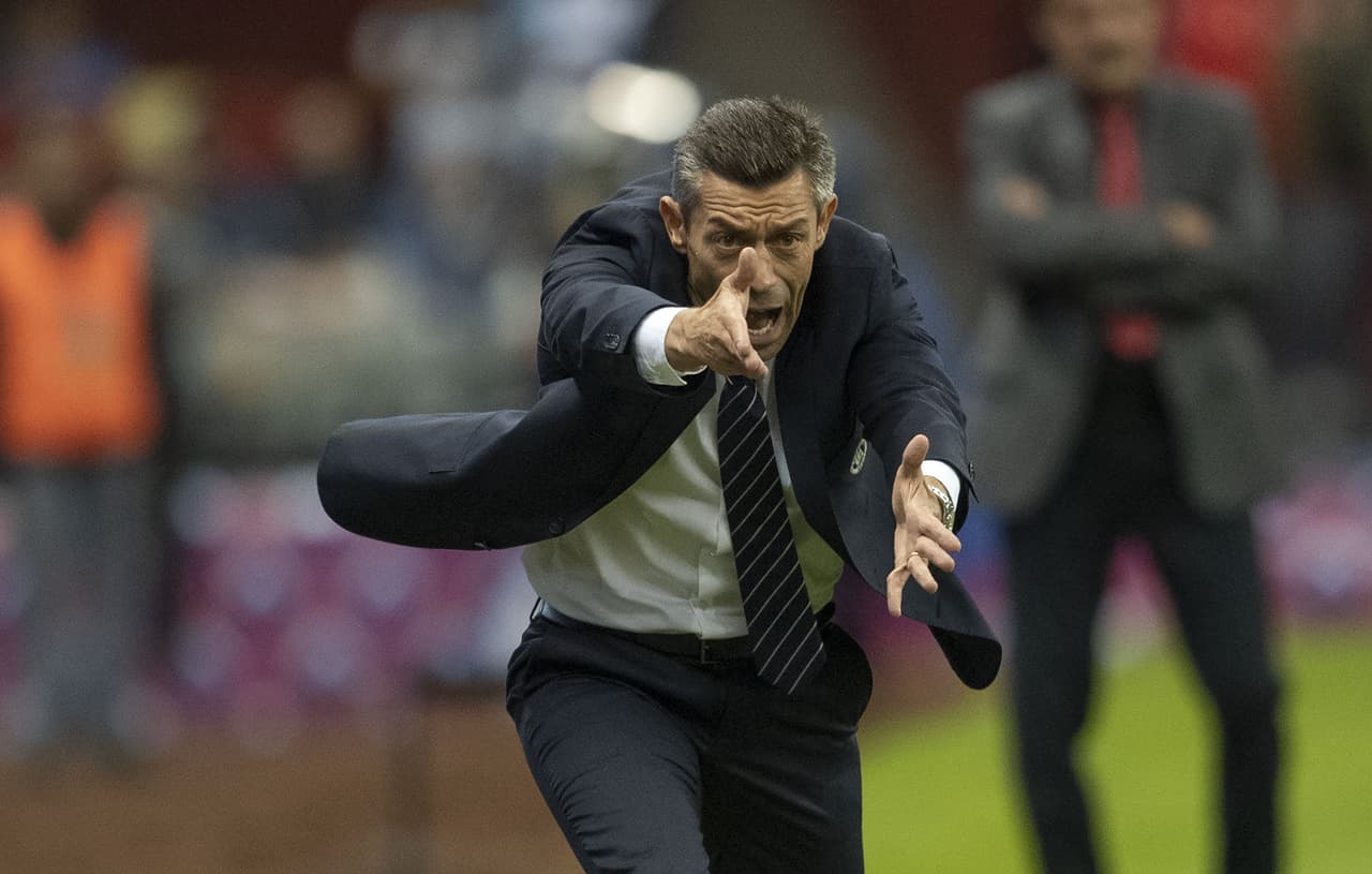 Dos equipos con mala racha se enfrentan, Cruz Azul y Toluca, ninguno puede ganar.