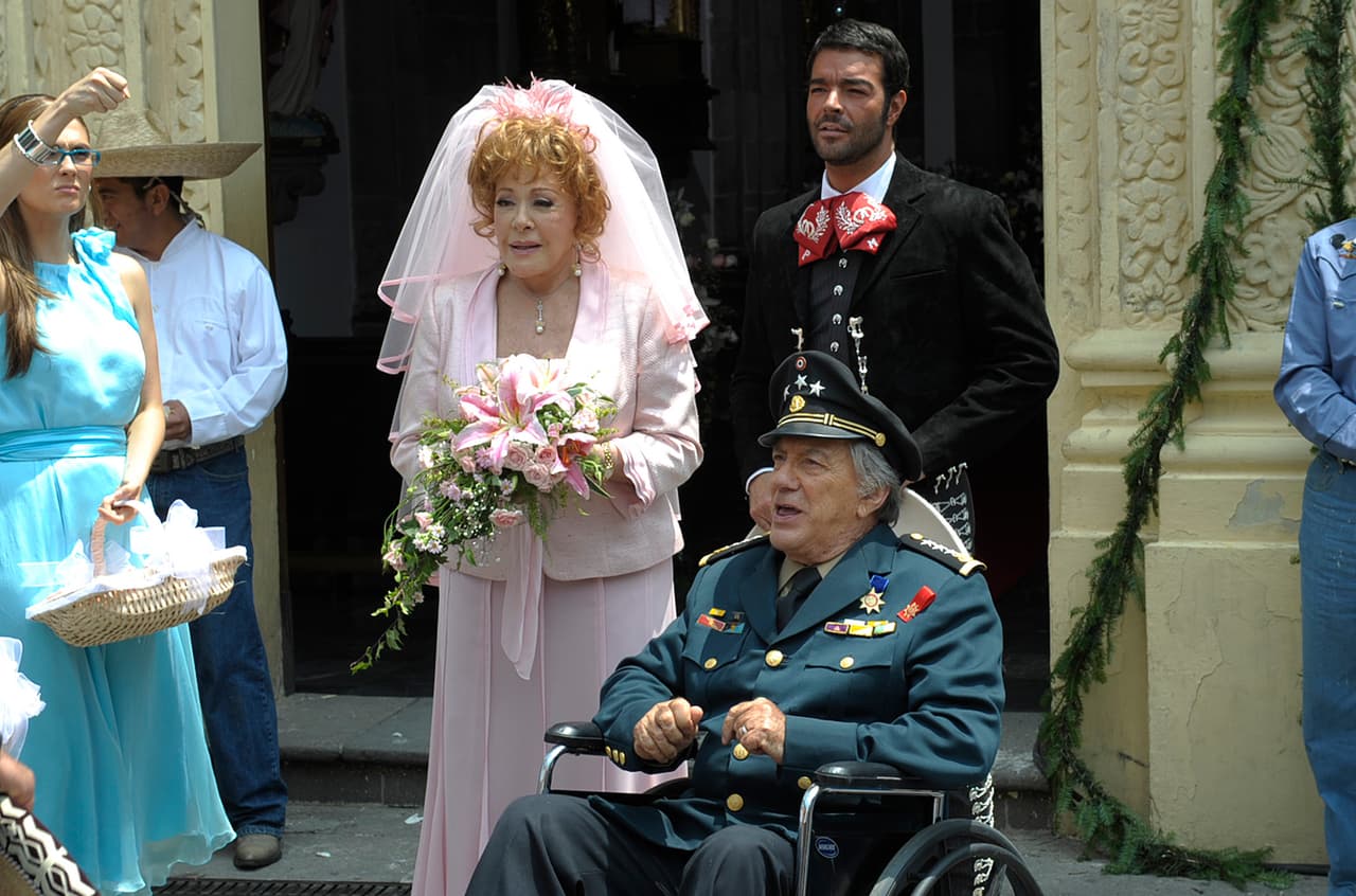 Volvimos a tener el gusto de verla actuar en "Fuego en la Sangre", en 2008, donde hizo el papel de "Eduvina Trueba".