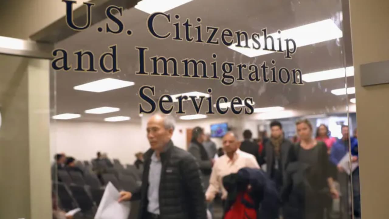 Reducción de vigencia de algunos permisos de trabajo empieza pronto y esto debes saber