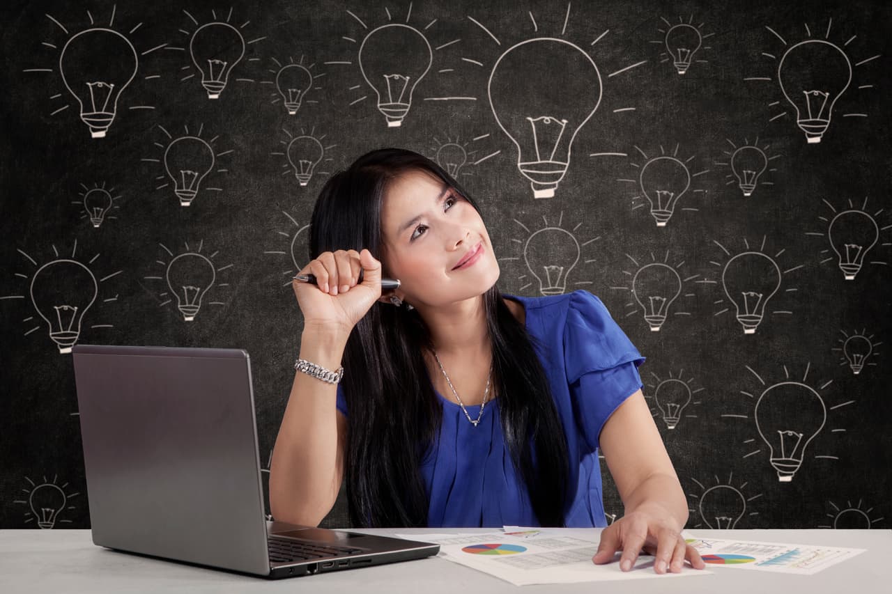 Las Libra son gente espiritual, siempre buscan todo aquello que les brinde armonía y paz. Se alejan de problemas innecesarios; no soportan los malos tratos, agresividad e injusticias. Constantemente persiguen nuevos negocios, ya que es algo que les sale natural. Son buenas emprendedoras y pueden ganar mucha fama y dinero con sus inversiones.