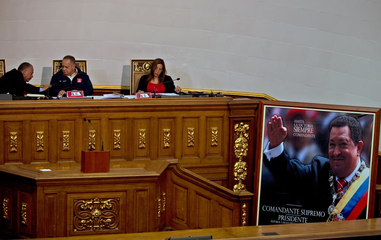 Chavismo llama a "rebelión" contra la Asamblea opositora y crea otro Parlamento