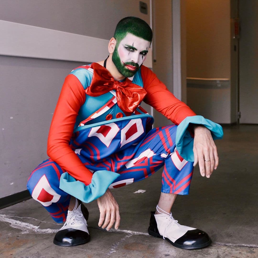 El experto en moda de El Gordo y La Flaca, Jomari Goyso, no perdió el glamour con su versión de payaso.