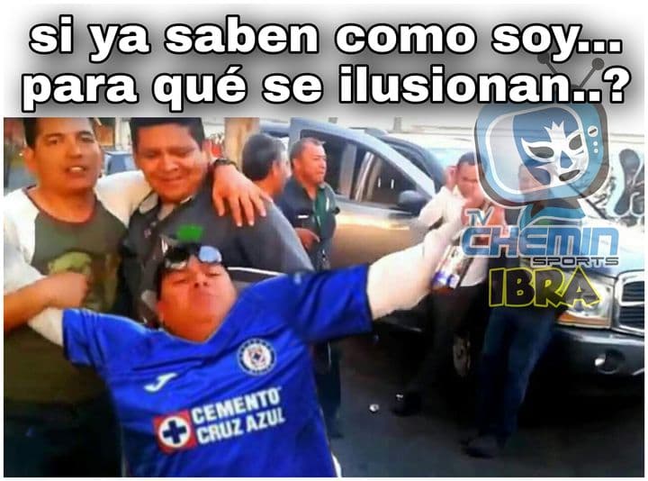 La Máquina regresa a ser el centro de atención de los memes y se complican en el cierre del torneo.