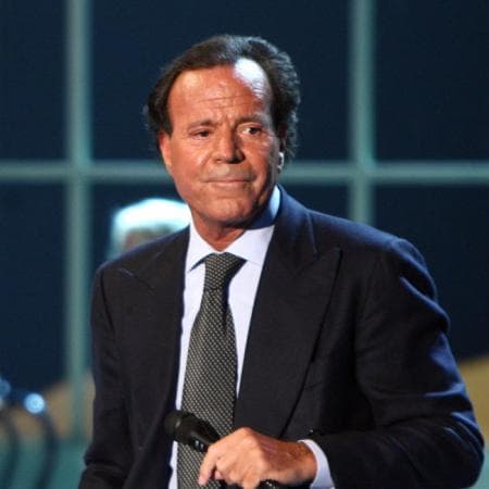 Julio Iglesias
