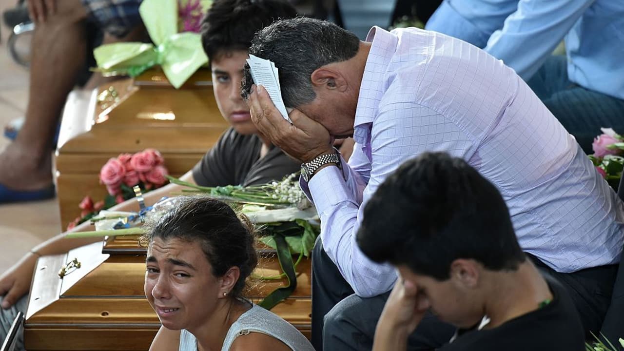 Funerales de Estado y día de duelo nacional en Italia por las 290 víctimas del terremoto
