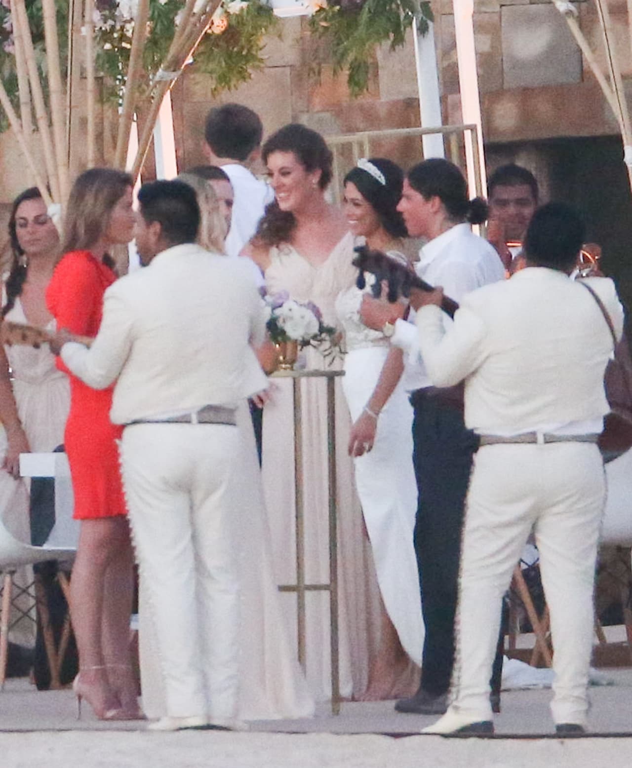 Mariachis amenizaron el festejo.