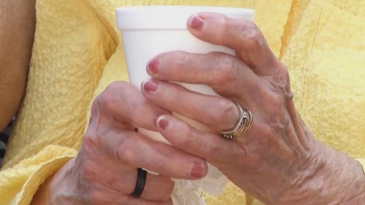 Estafa de limpieza de COVID: esto deben saber los adultos mayores para no caer