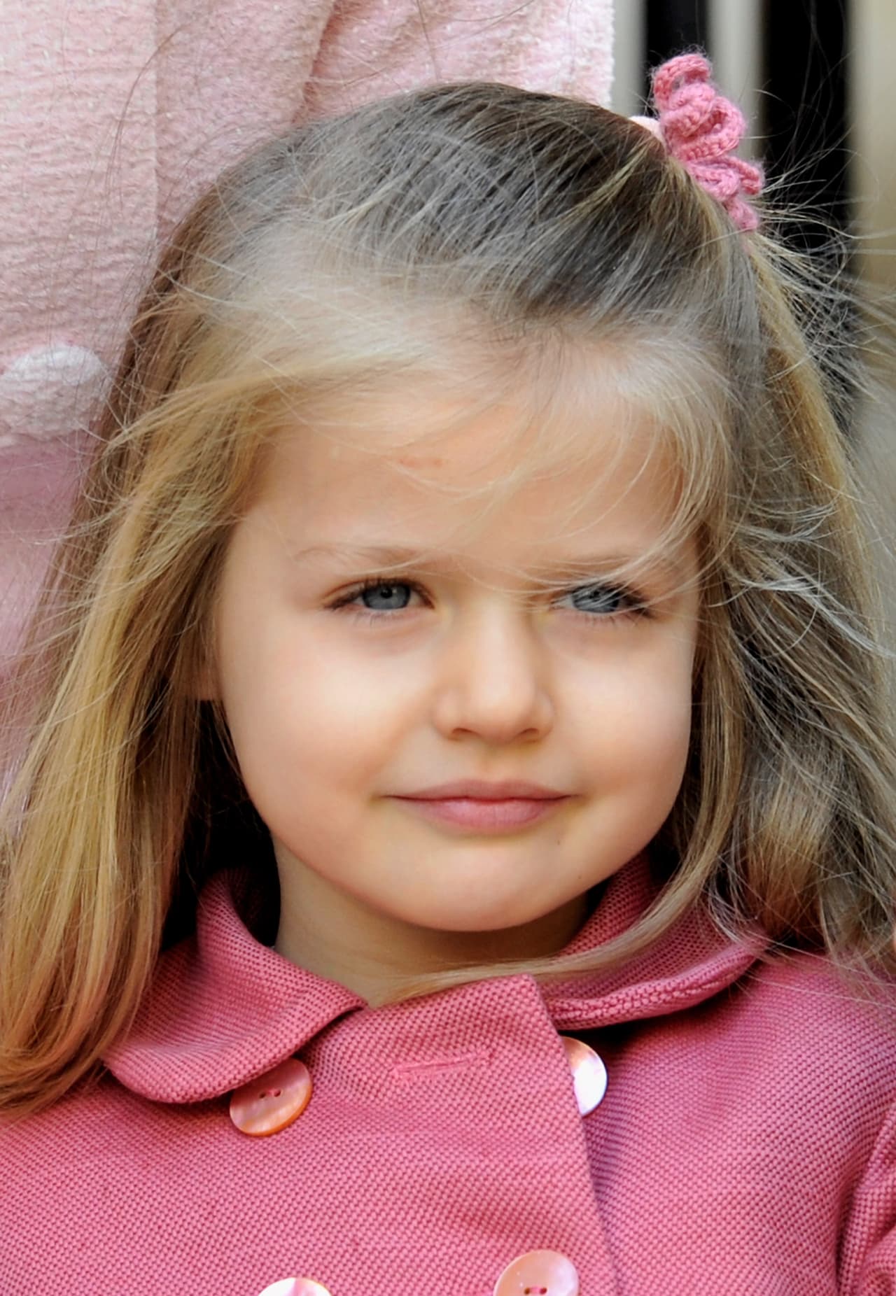 Ese es el precio que debe pagar esta pequeña princesa.