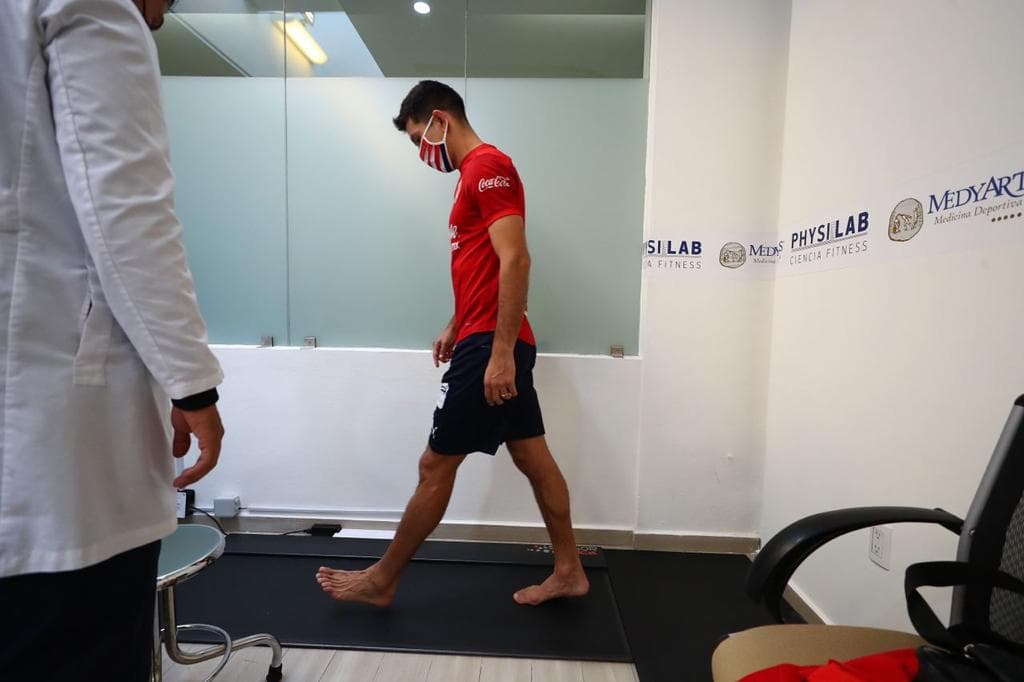 De cara a la pretemporada, jugadores de Chivas se sometieron a pruebas físicas y de COVID-19 para iniciar su preparación al Torneo Guard1anes 2020.