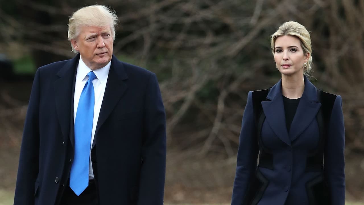 Críticas a Trump por su mensaje contra la tienda Nordstrom en defensa de su hija Ivanka