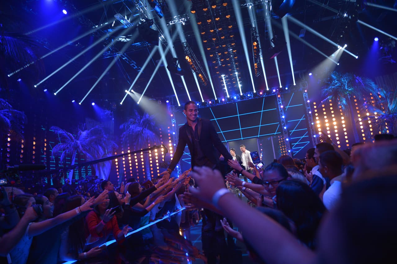 We all love CNCO! Eric, Zabdiel, Christopher, Joel y Richard cantaron sus éxitos "Tan fácil" y "Quisiera", si te perdiste la presentación
<a href="http://www.univision.com/shows/la-banda/cnco-regreso-a-la-banda-y-canto-tan-facil-y-quisiera-video" target="_blank"><b>aquí </b></a>la puedes ver una y otra vez.