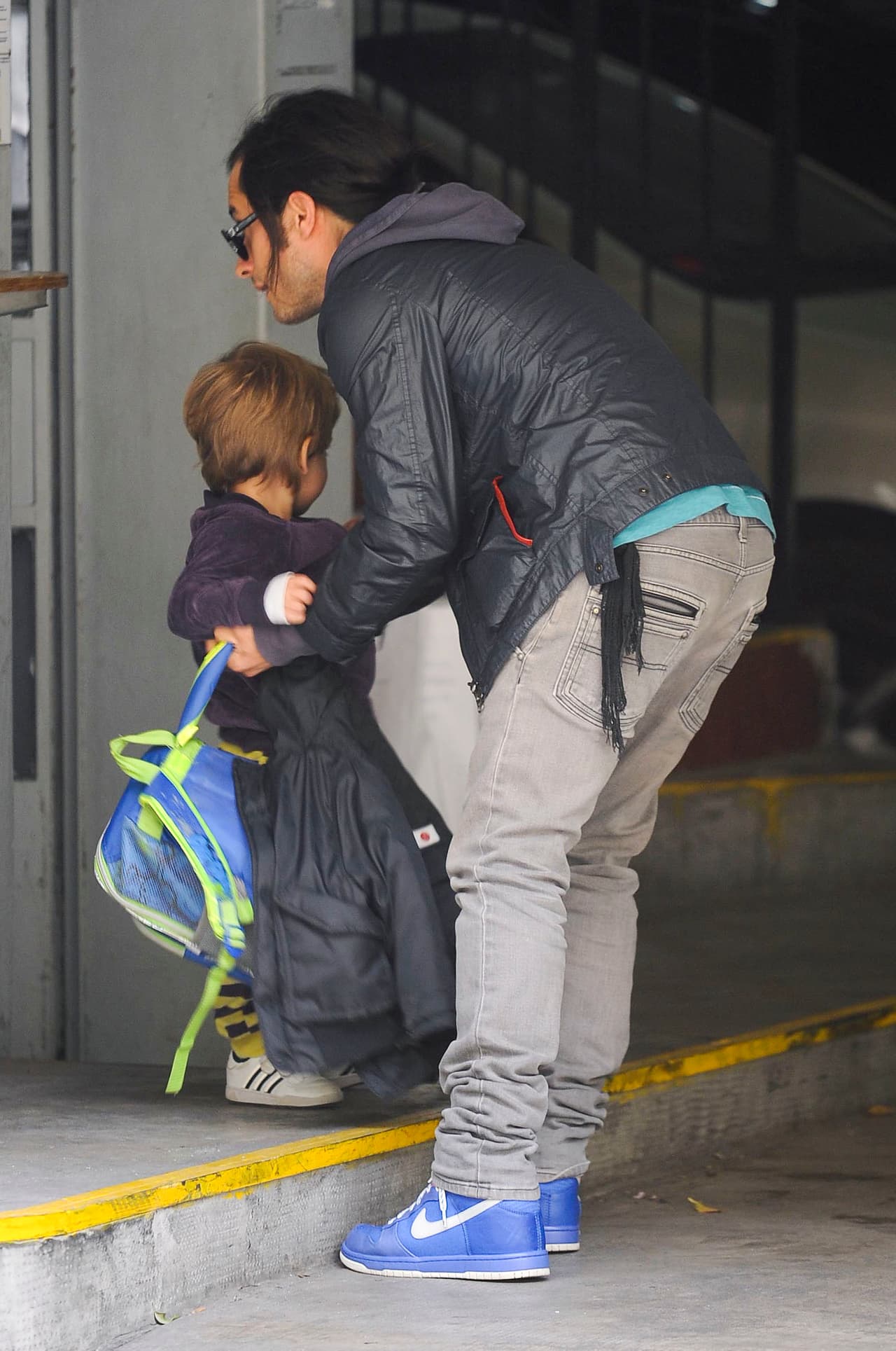 El 8 de enero de 2009 nació su primer hijo con Dolores, de nombre Lázaro.