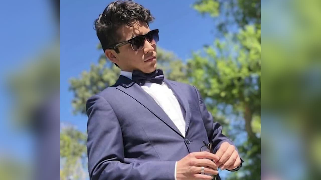 <b>"Era un niño inocente": un estudiante hispano muere durante una persecución policial en California</b>
<br>
<br>La policía de Los Ángeles identificó a Erick Barbosa-Guardado, de 19 años, de Reseda, como la inocente víctima que murió tras una persecución policial en California. Según sus familiares, el estudiante de la Universidad Estatal de California se dirigía a su casa cuando un auto que era perseguido por la policía lo impactó.