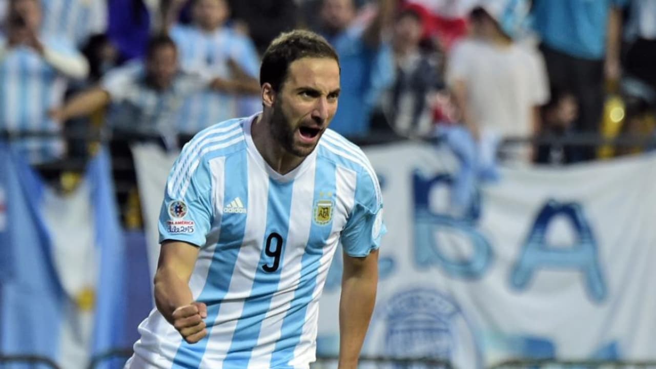 Gonzalo Higuaín dice adiós a la selección argentina