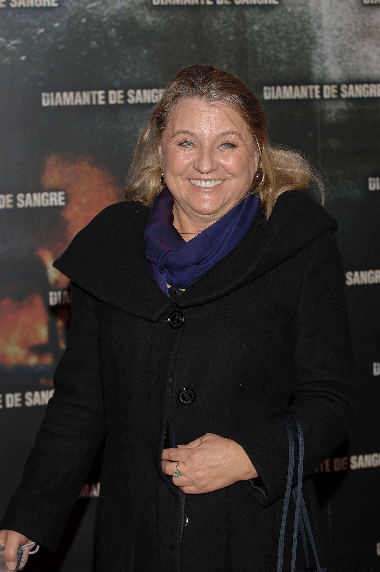 “No estaría aquí si no fuera por esta persona (su mamá). No crecí en una vida de privilegios. Crecí en un barrio muy duro en el este de Los Ángeles.... Esta mujer me llevó tres horas al día a una escuela diferente para mostrarme una oportunidad diferente”, expresó en aquella ocasión.