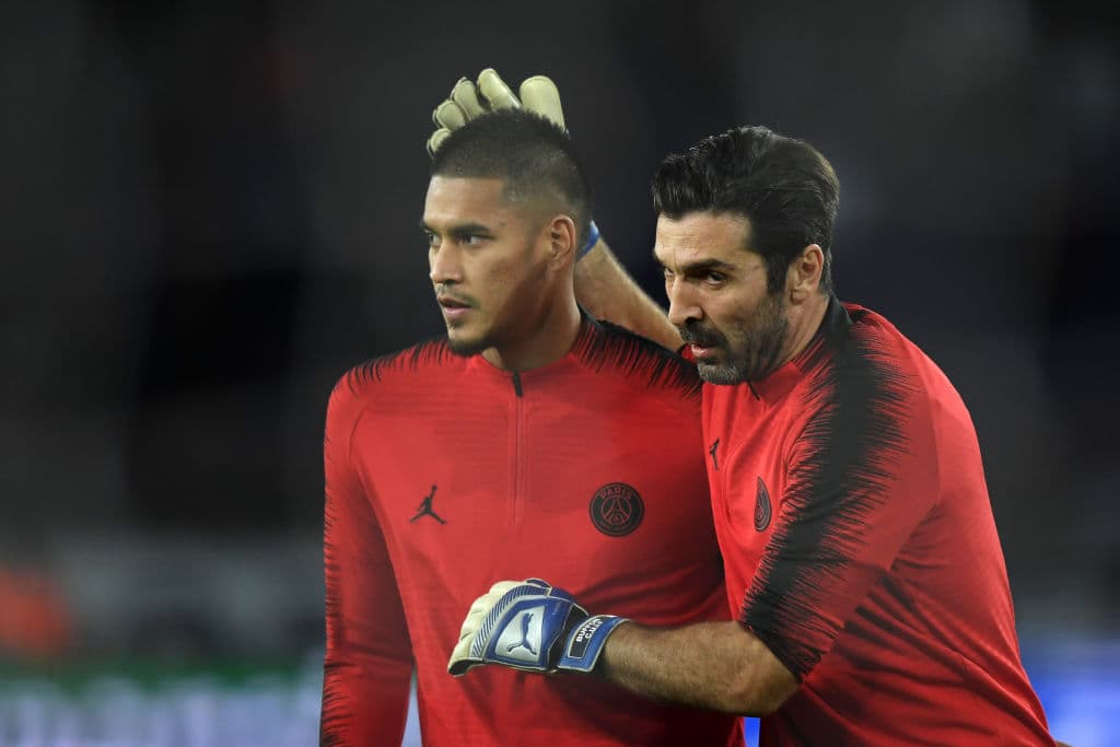 En 2014 Areola fue cedido por el PSG al SC Bastia donde fue titular durante una temporada para después regresar al PSG.
<br>