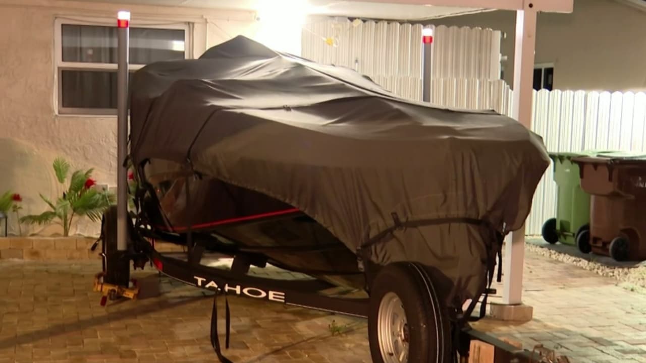 Residentes de Hialeah denuncian que han recibido infracciones por tener botes en sus propiedades