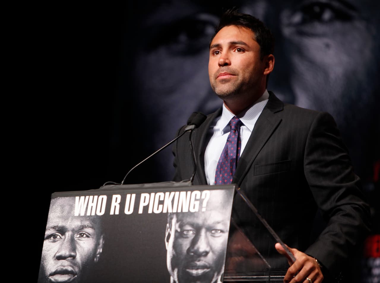 Oscar De la Hoya no saldrá del retiro para enfrentar a Floyd Mayweather Jr.