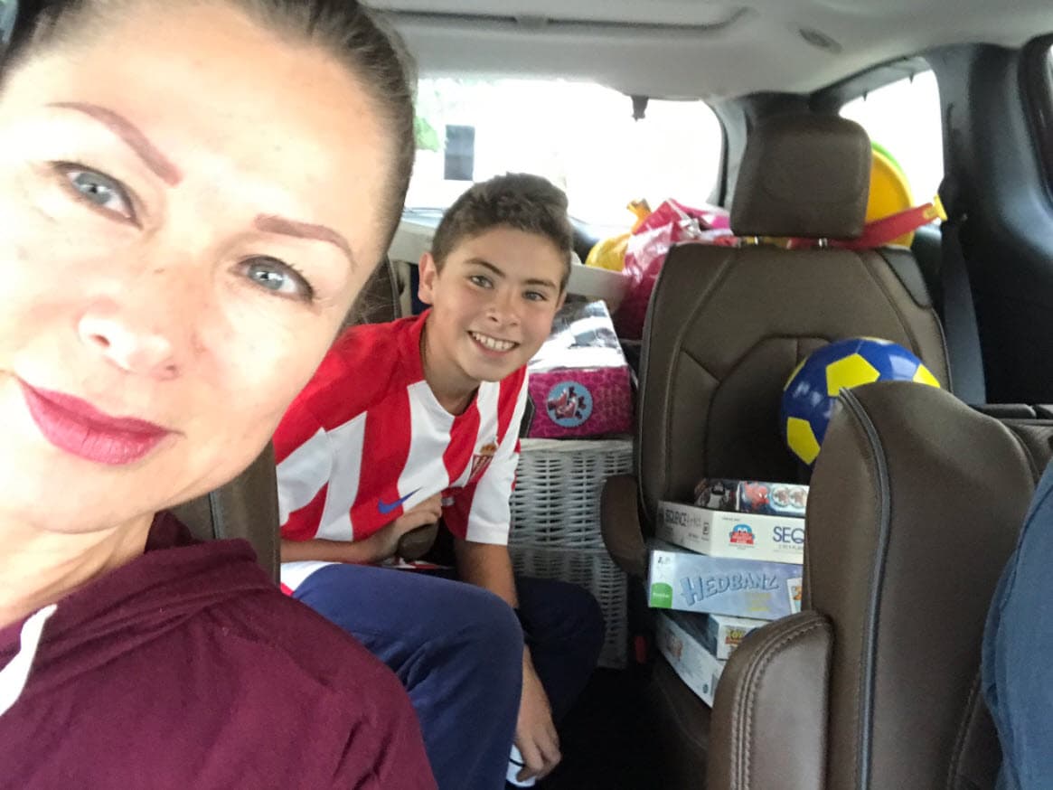 El más reciente episodio de salud que 
<b><a href="https://www.univision.com/temas/leticia-calderon" target="_blank">Lety Calderón</a></b>
<a href="https://www.univision.com/temas/leticia-calderon" target="_blank"> </a>atravesó la llenó de miedo y la hizo tomar algunas decisiones ante un escenario fatal que involucra a 
<b><a href="https://www.univision.com/famosos/hijo-lety-calderon-luciano-confiesa-amor-marjorie-de-sousa-fotos" target="_blank">sus dos hijos, Carlo (16 años) y Luciano (17)</a></b>: ¿quién se haría cargo de ellos si muere?
<br>