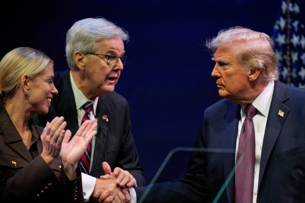 Trump anuncia su apoyo para la campaña de reelección de Dan Patrick como vicegobernador de Texas
