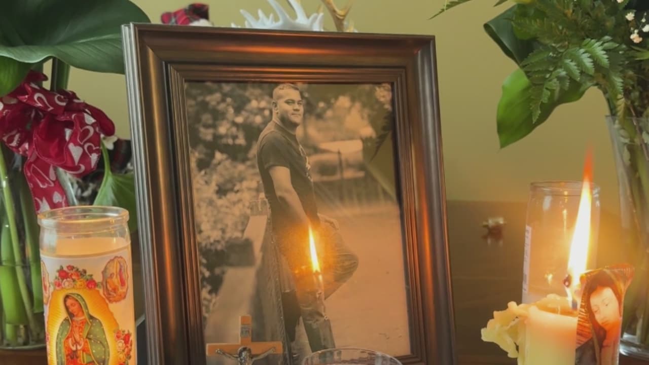 Hispana identifica a su hijo como víctima de un tiroteo en un IHOP: compañero lo habría atacado