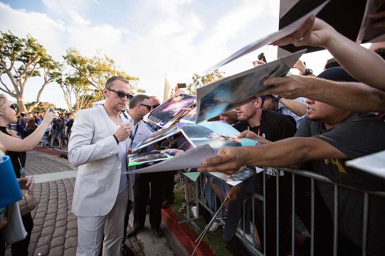 El actor de 'Star Trek Beyond', Simon Pegg, asistió a la premier de la película en Embarcadero Marina Park.