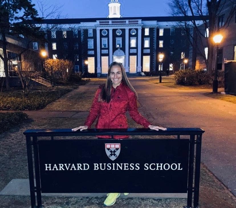 "Fue un honor y un privilegio": Monica Puig se gradúa de la Universidad de Harvard