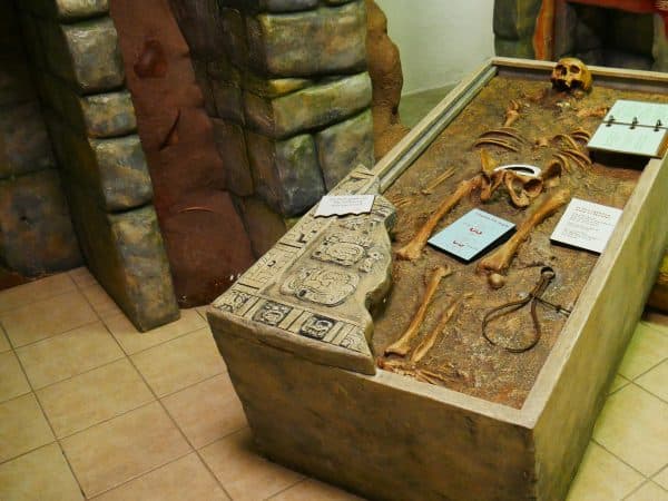 "Mystery of the Mayan Medallion" llega a Greensboro