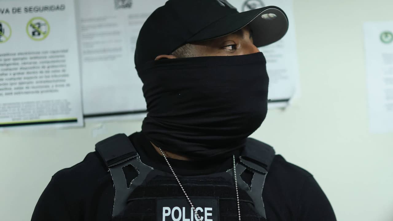 Gobernadora electa de NJ apoya prohibición estatal del uso de máscaras de parte de agentes federales