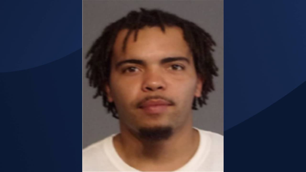 Deandre Welch de 26 años, lo buscan por abuso sexual. 
<br>
