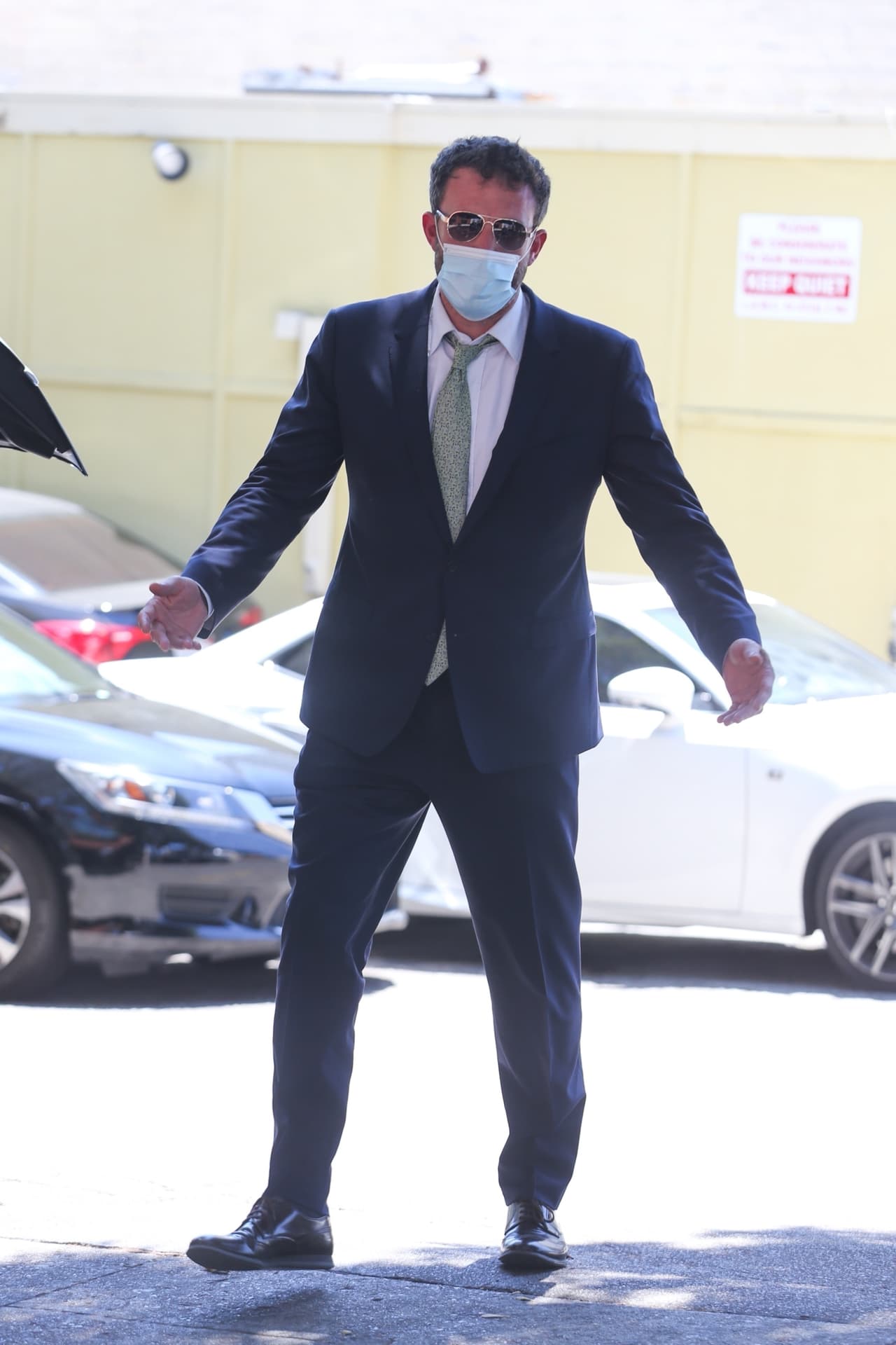 La familia Affleck Garner se reunió pocas horas después de que se informara que lo habían visto besando a Jennifer López.