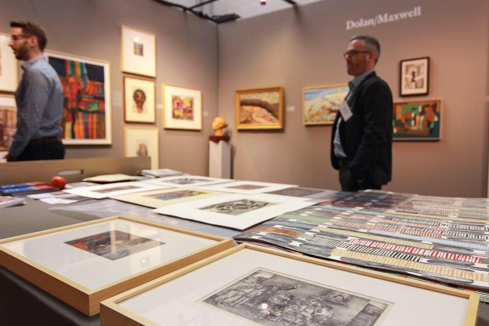 <b><a href="https://thephiladelphiashow.com/">The Philadelphia Show (29 de abril al 1 de mayo)</a></b>: Conocido formalmente como Philadelphia Antiques Show, presenta a 40 de los expositores más destacados de los EE. UU., que se especializan en bellas artes, diseño coleccionable y antigüedades.