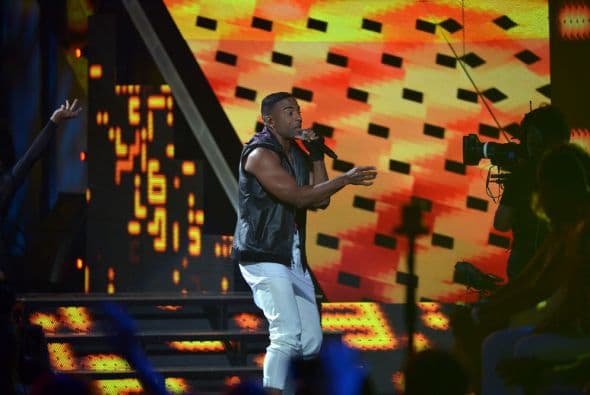 Cantó al lado de Yotuel.