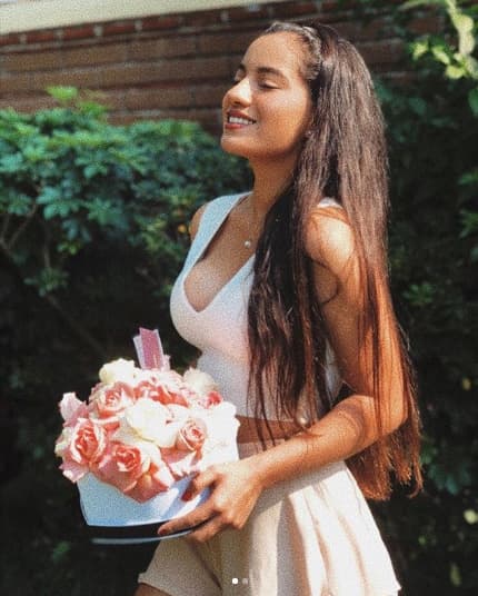 Además de contar con el apoyo de su mamá, también está cobijada por Maribel Guardia, quien le ofreció quedarse en su casa cuando vaya a hacer las pruebas. "Le dije que como vivo muy cerca de ahí, que se quede en mi casa. Yo feliz de tenerlas (a Marcelia y a su hermana Deyave) en la casa porque las quiero desde que eran unas niñitas", dijo la actriz para 'Ventaneando'.